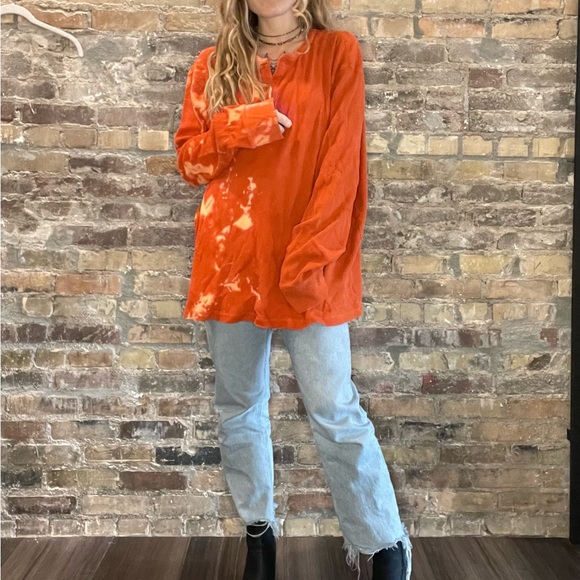 Bleach dyed thermal henley - Picture 3 of 6